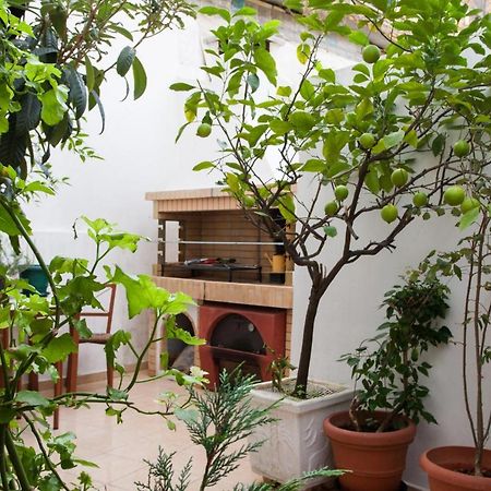 Psyri Neoclassical House Yard Free Parking Афины Экстерьер фото